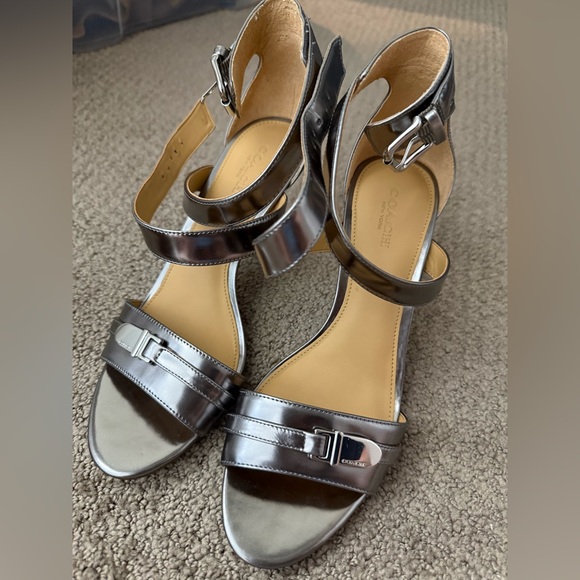 Coach Emilia Metallic Pewter heels - Picture 1 of 7